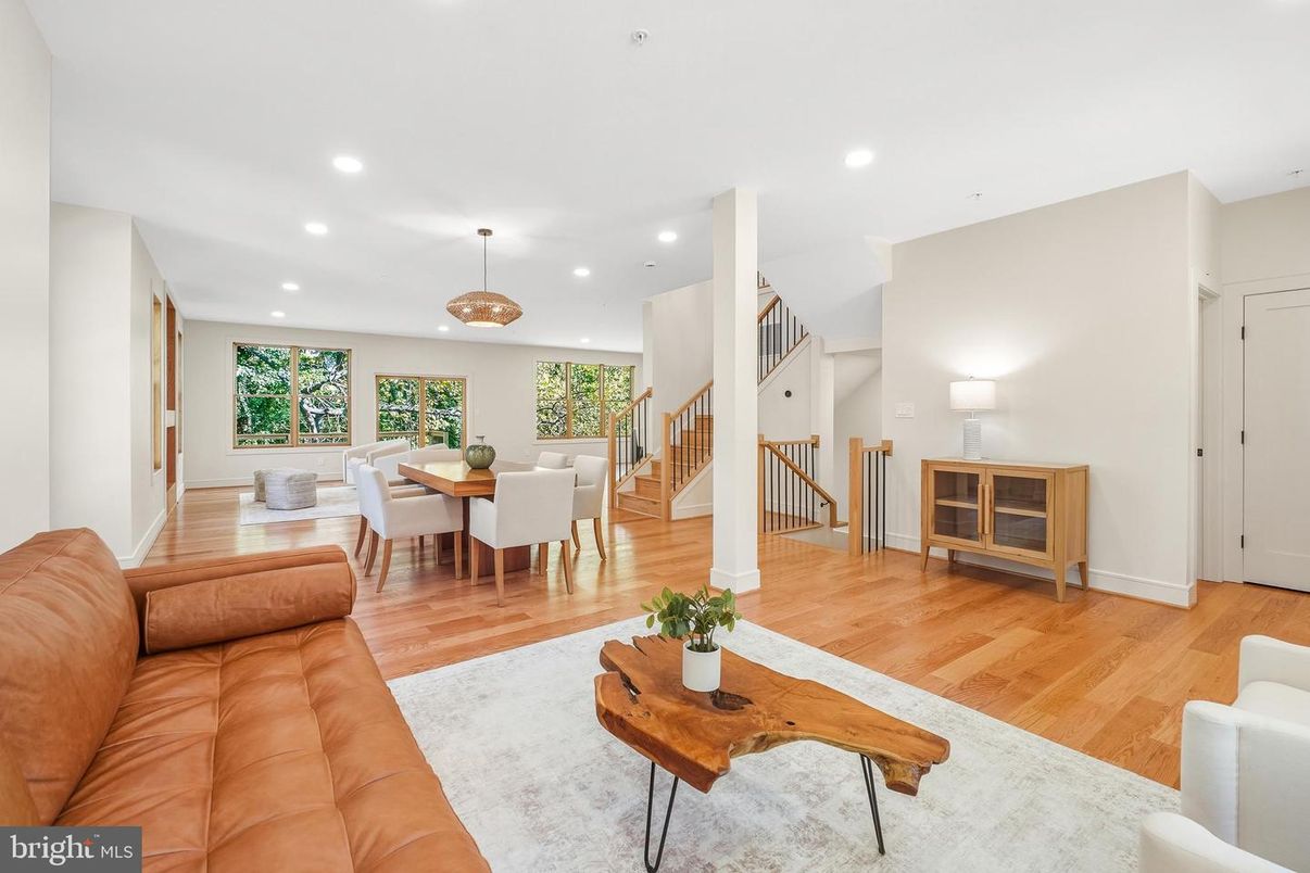 Dining room, Interior, Living room, Recessed Lighting, Wood Texture Flooring