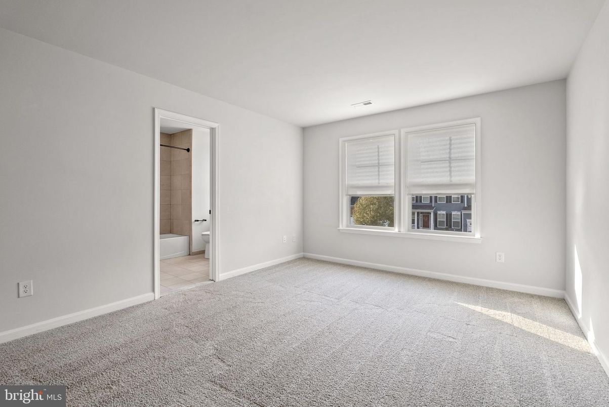Bathroom, Empty room, Interior