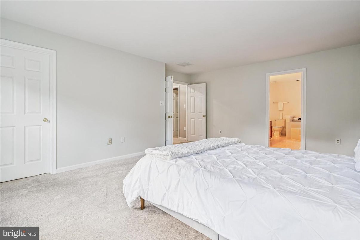 Bathroom, Bedroom, Interior