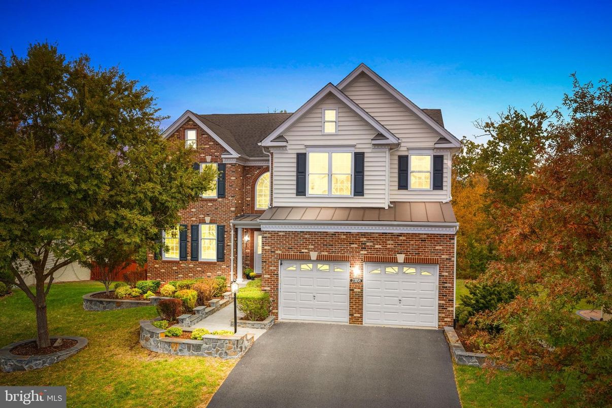 Attached, Exterior, Facade, Brick Facade, Brick Traditional