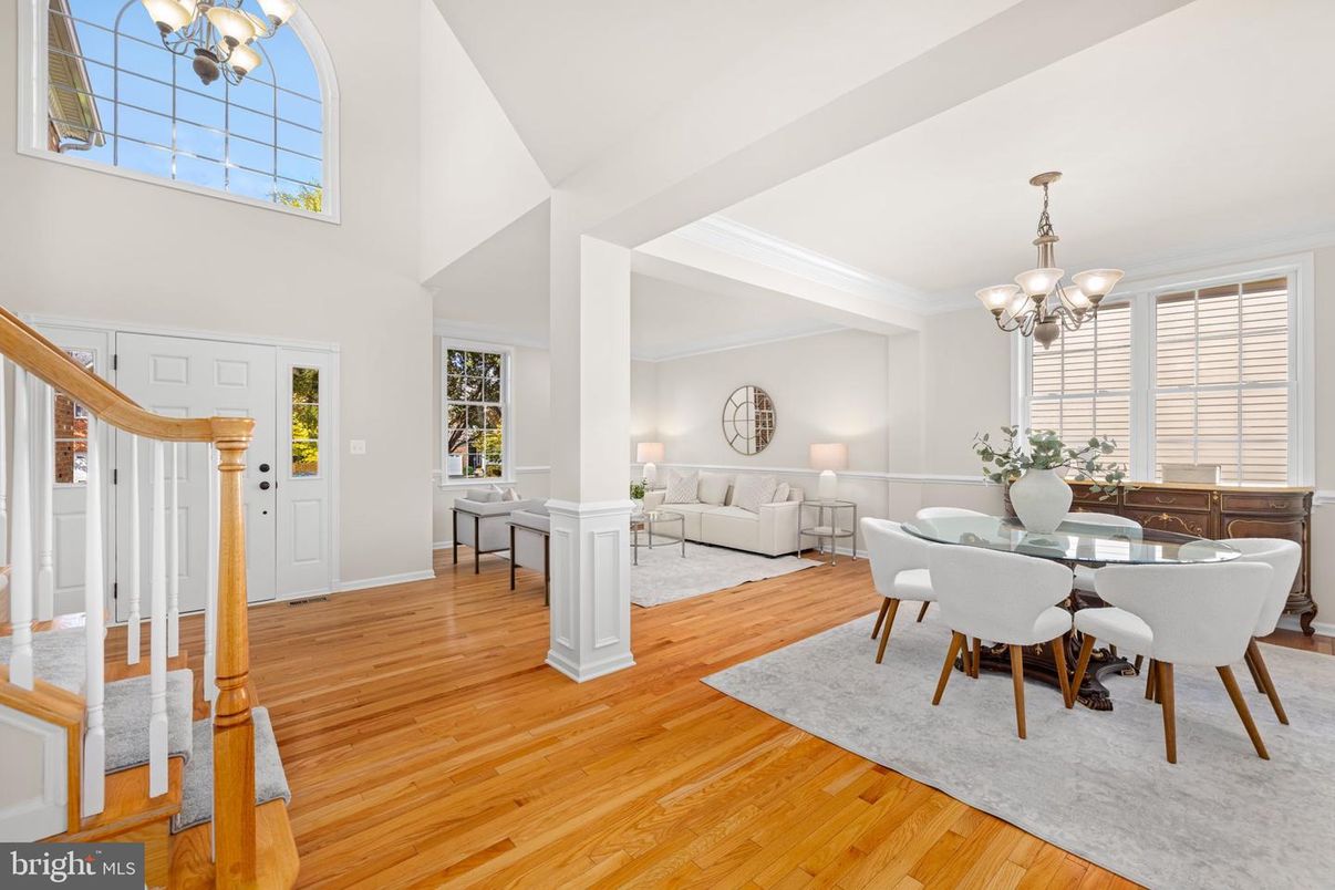 Chandelier, Dining room, Interior, Living room, Wood Texture Flooring