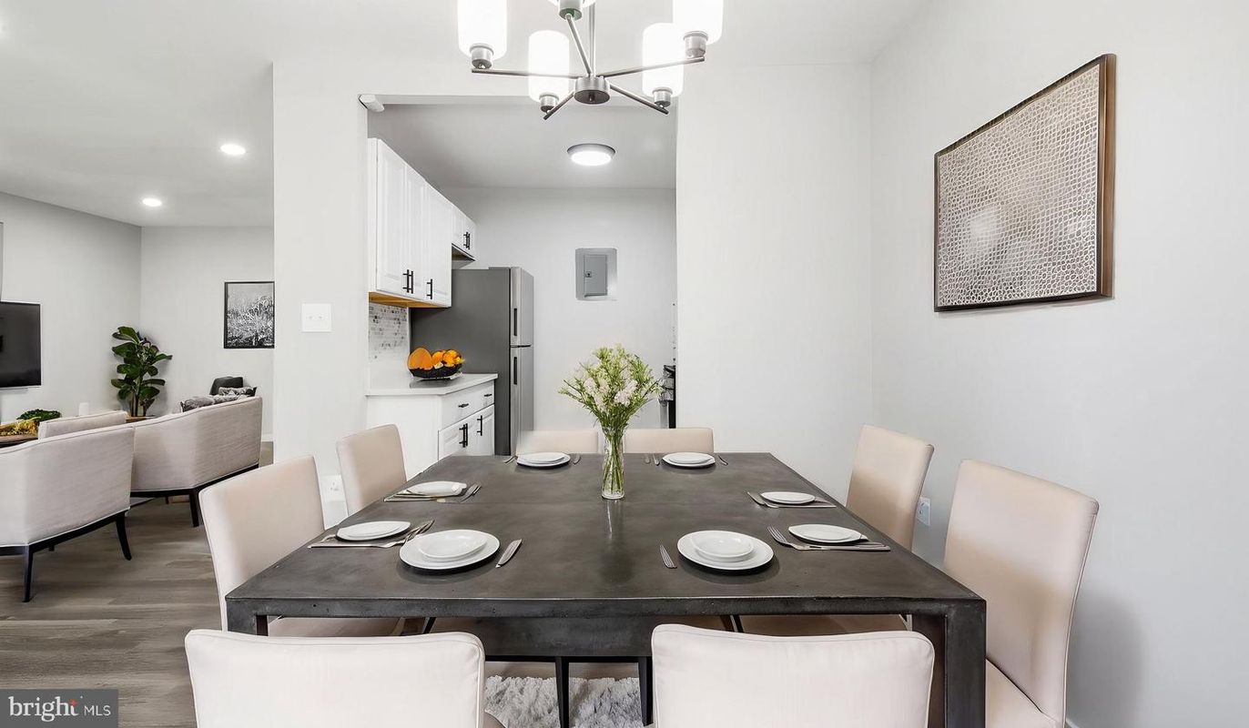 Chandelier, Dining room, Interior, Kitchen, Living room, Recessed Lighting, Wood Texture Flooring