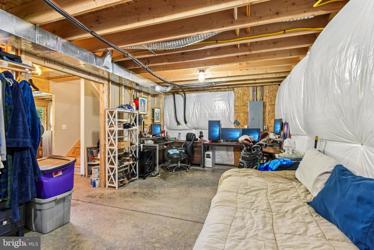 Home Office, Interior, Wooden Beams