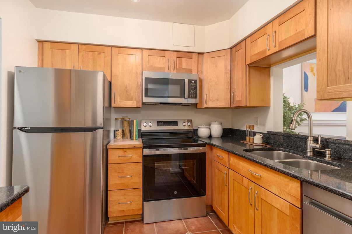 Interior, Kitchen, Stainless Steel Appliances