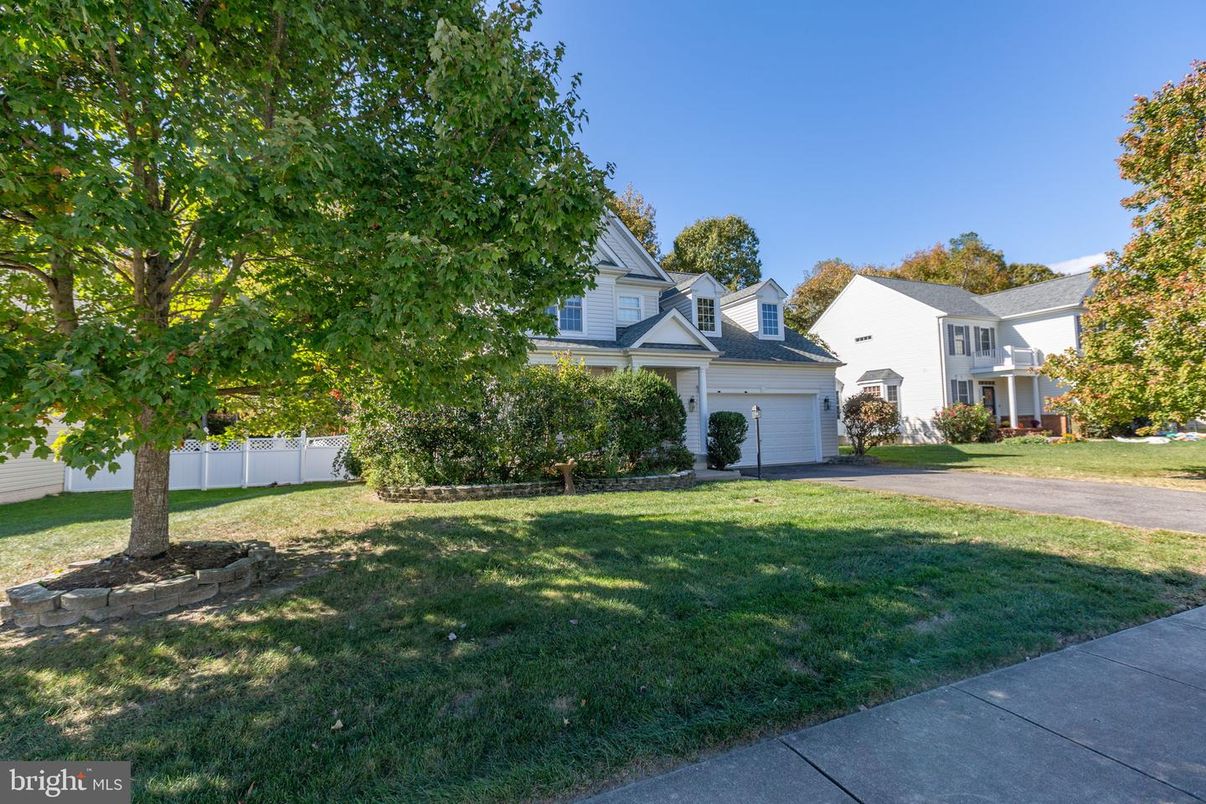 Attached, Backyard, Exterior, Facade, Farmhouse