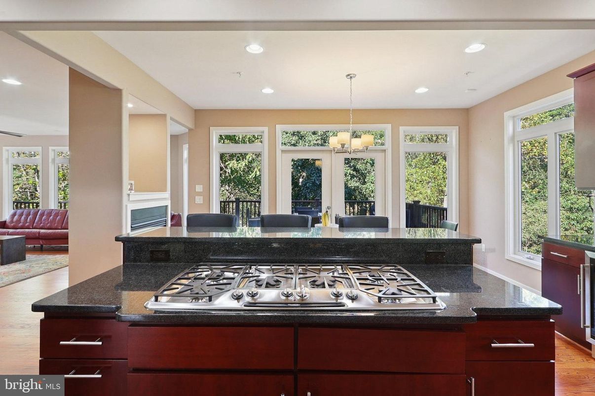 Dining room, Interior, Kitchen, Pendant Lights, Recessed Lighting, Wood Texture Flooring