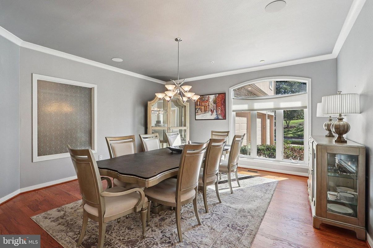 Chandelier, Dining room, Interior, Recessed Lighting, Wood Texture Flooring