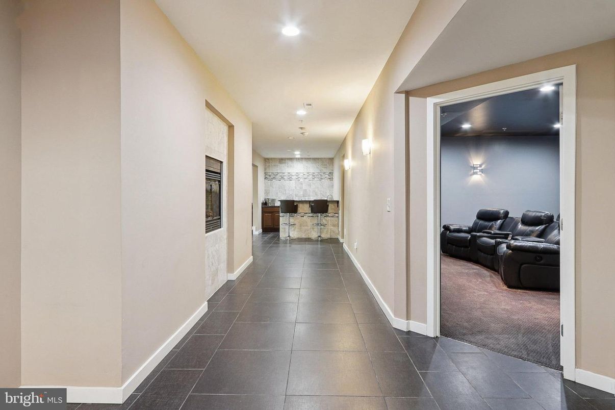 Interior, Recessed Lighting