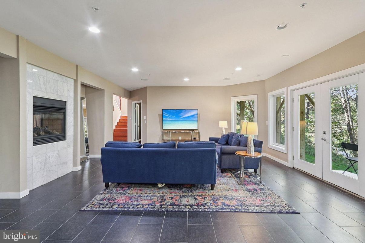 Fireplace, Interior, Living room, Recessed Lighting