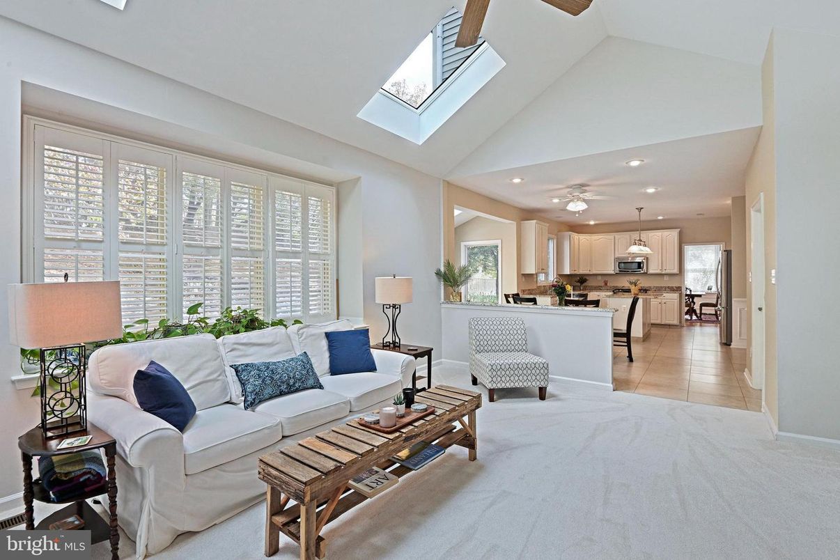 Interior, Kitchen, Living room, Pendant Lights, Recessed Lighting