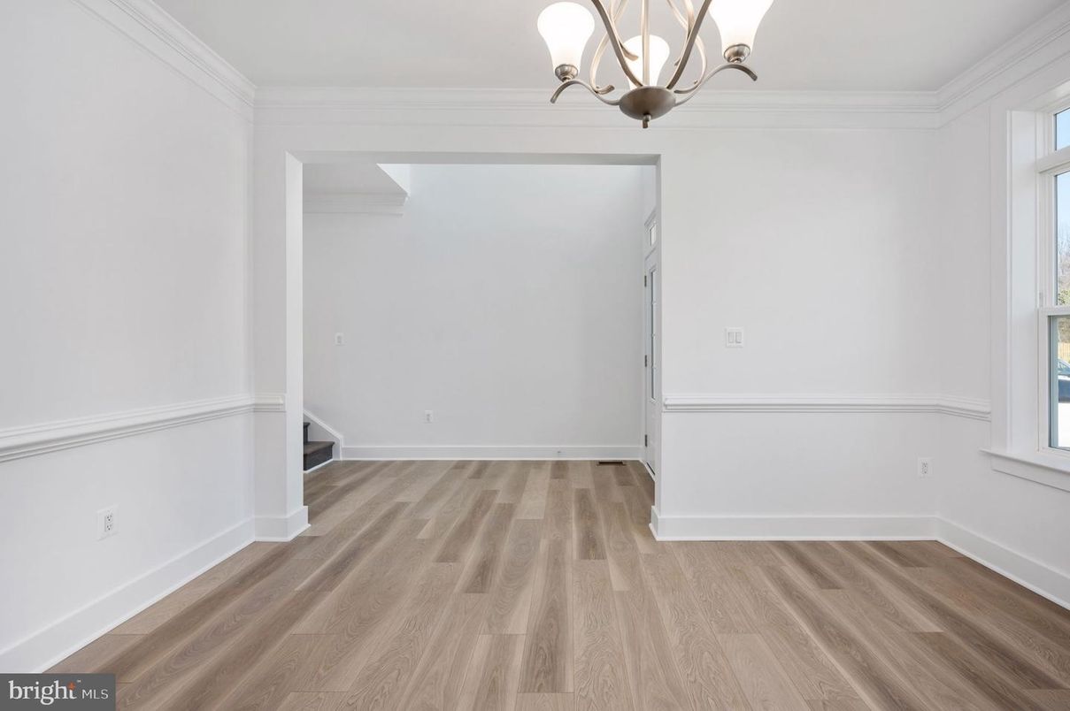 Chandelier, Empty room, Interior, Wood Texture Flooring