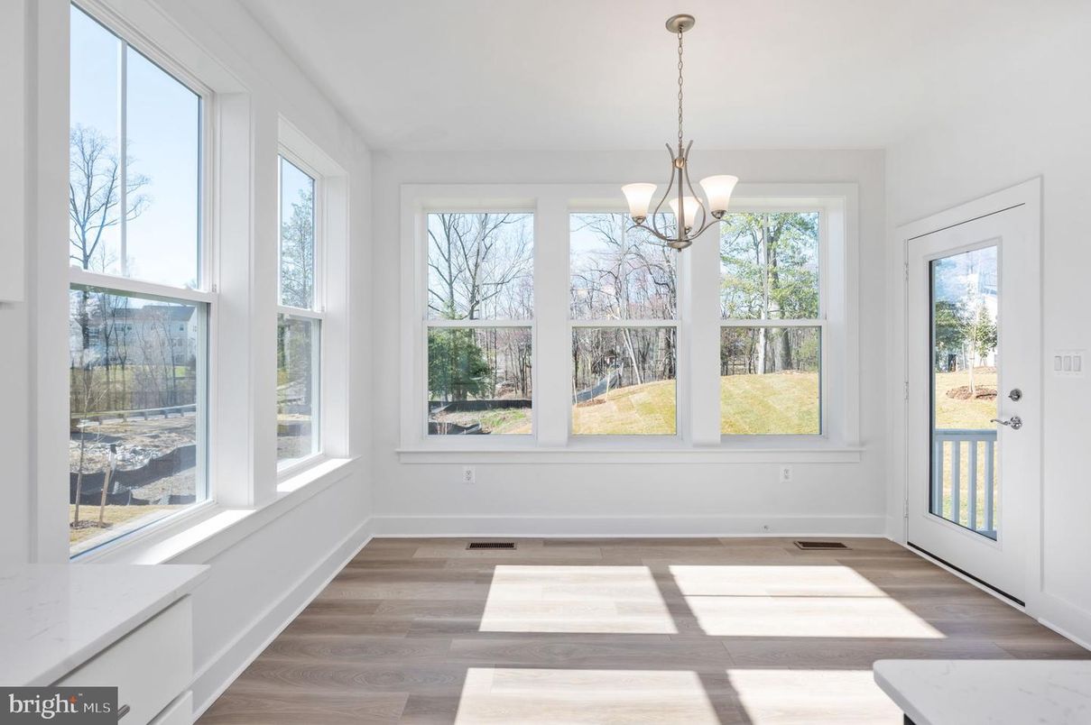 Chandelier, Empty room, Interior, Pendant Lights, Wood Texture Flooring
