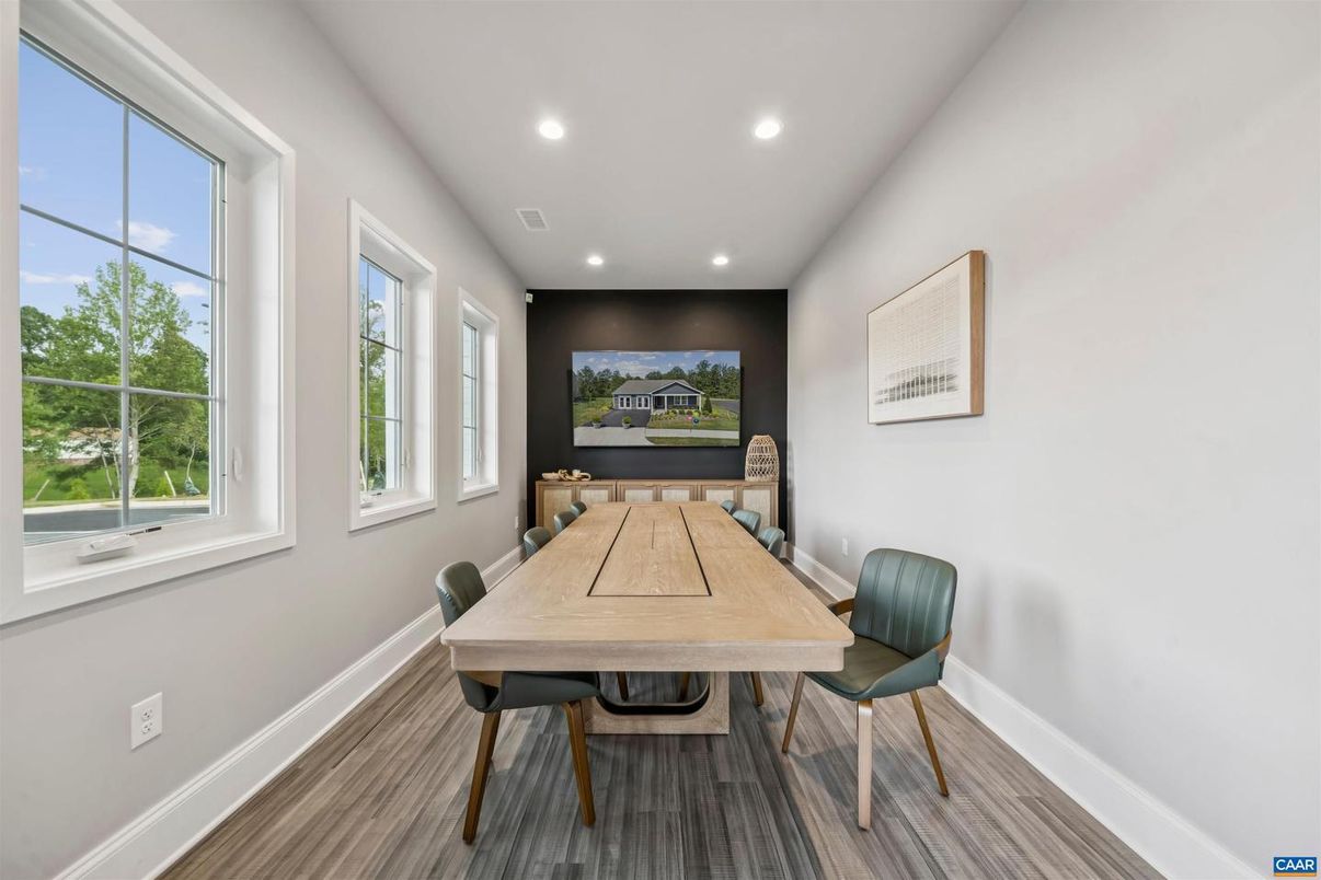 Dining room, Interior, Recessed Lighting