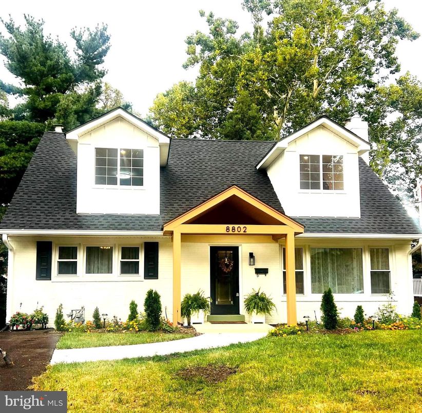 Exterior, Facade, Farmhouse