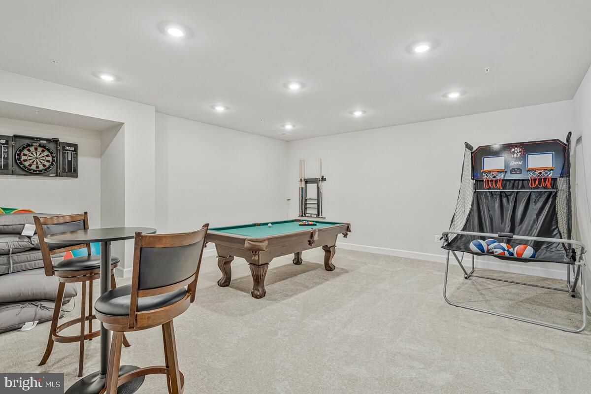 Billiard Table, Game Room, Interior, Recessed Lighting