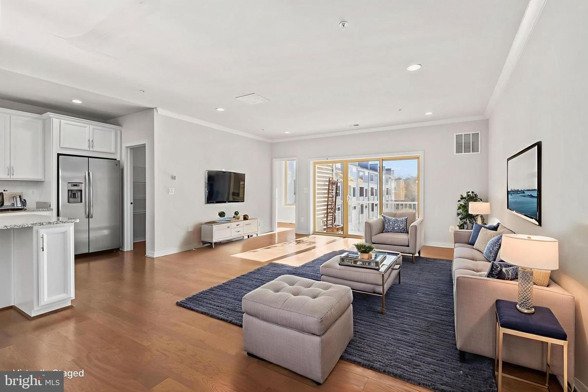 Interior, Kitchen, Living room, Recessed Lighting, Stainless Steel Appliances, Wood Texture Flooring