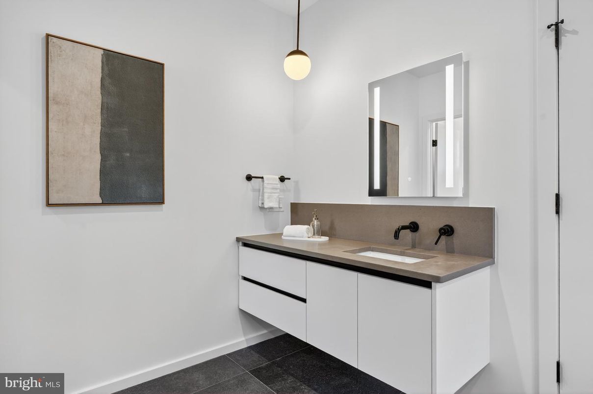 Bathroom, Dual Sink Vanities, Interior, Pendant Lights