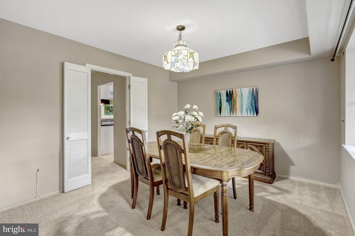 Dining room, Interior