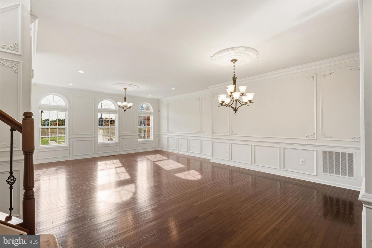 Chandelier, Empty room, Interior, Recessed Lighting, Wood Texture Flooring