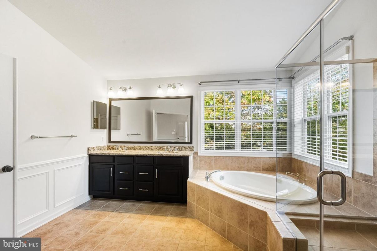 Bathroom, Dual Sink Vanities, Glass Shower, Interior