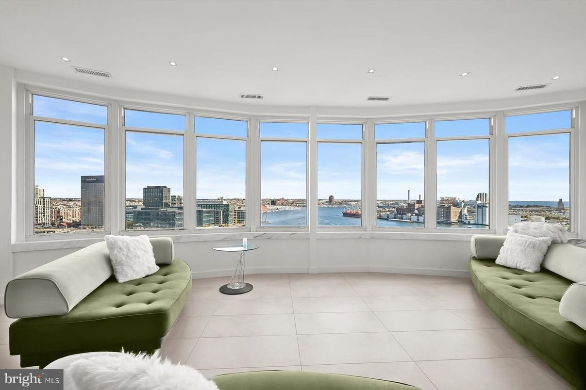 Interior, Living room, Recessed Lighting, Water