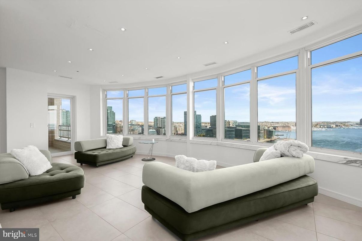 Interior, Living room, Recessed Lighting, Water