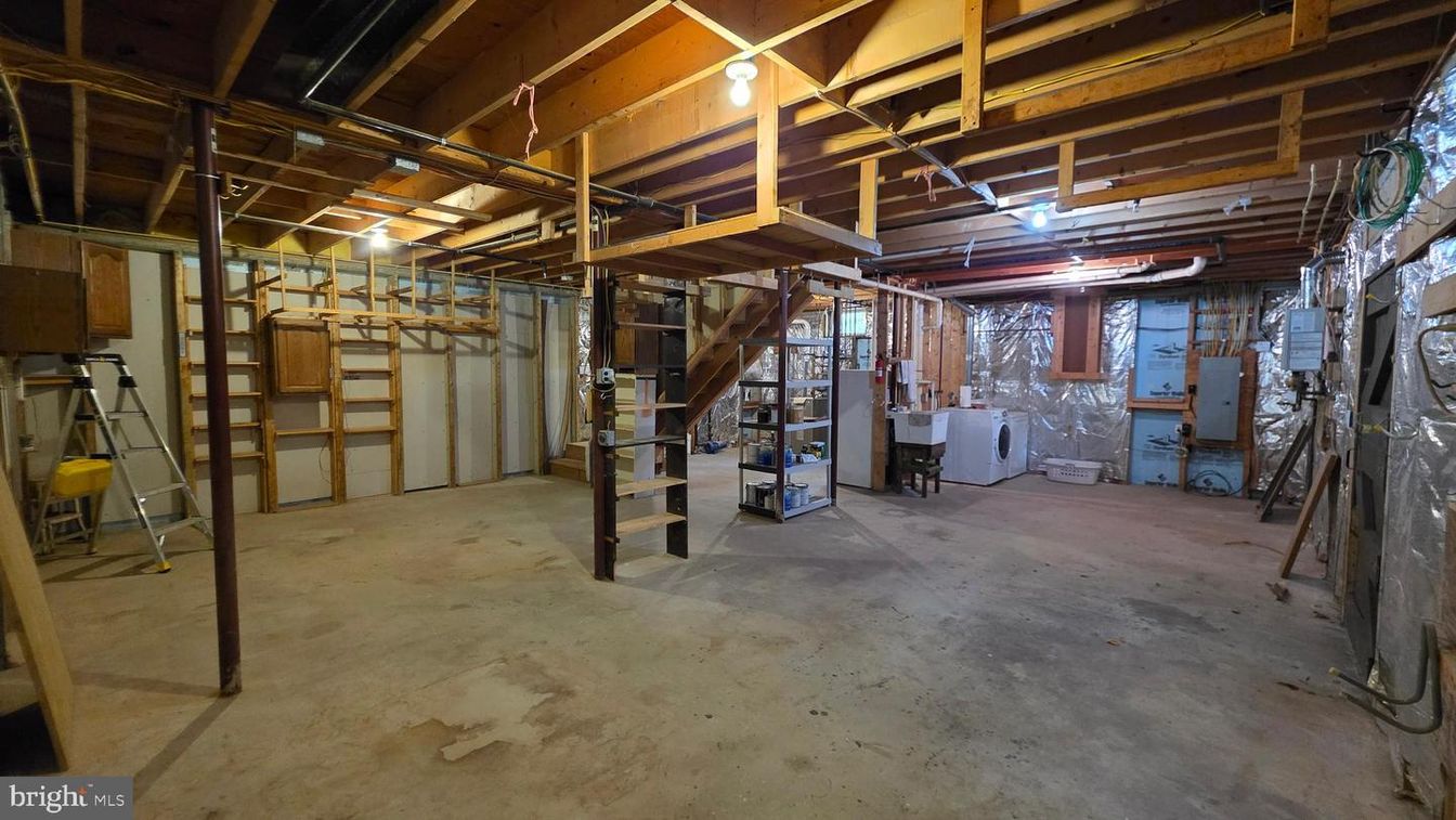 Interior, Wooden Beams