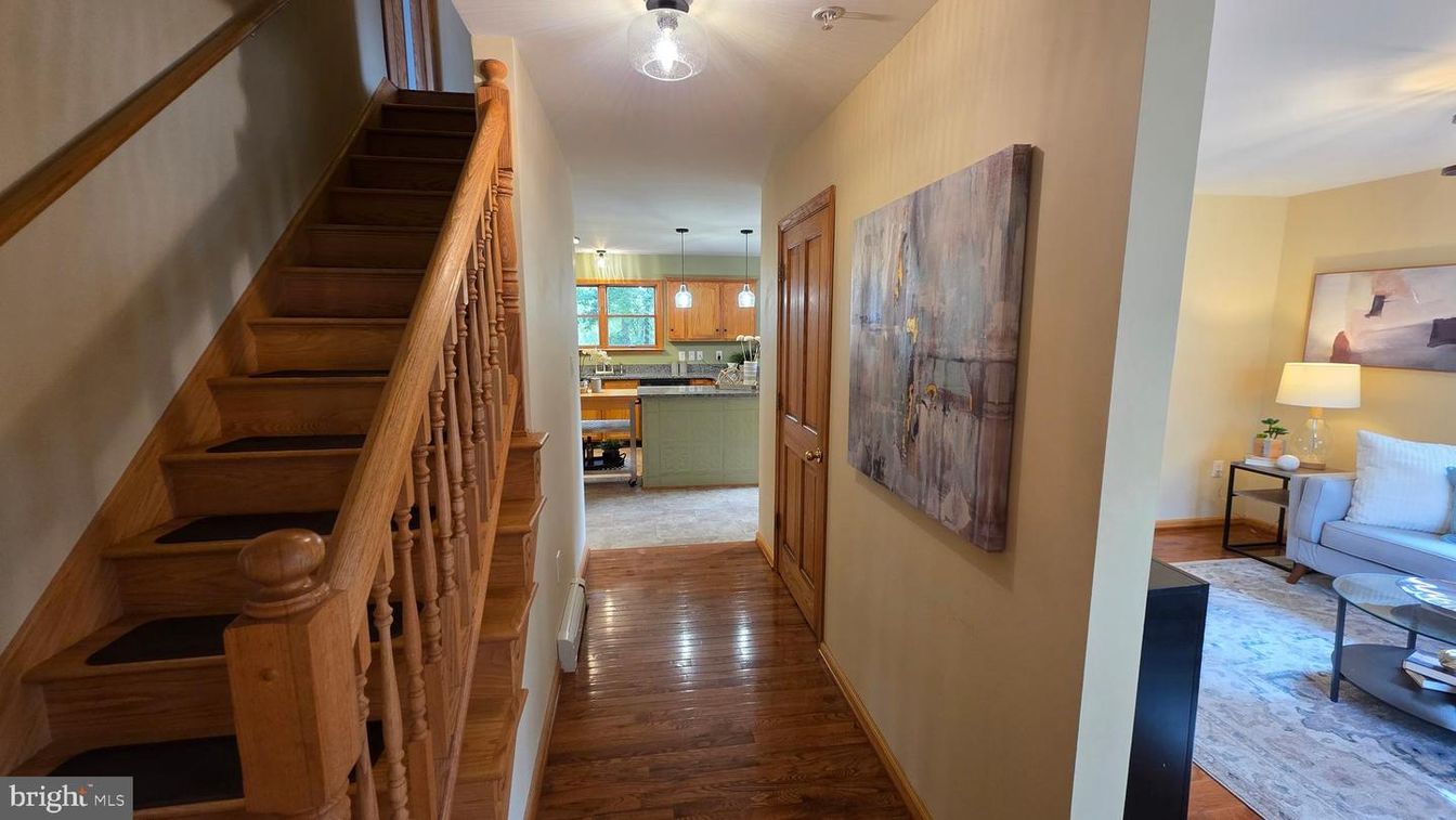 Interior, Kitchen, Pendant Lights, Wood Texture Flooring
