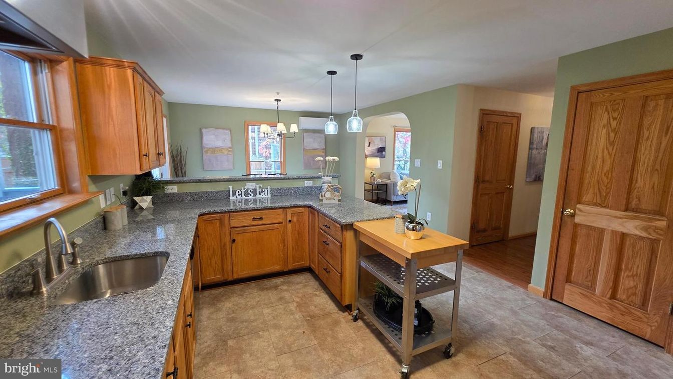 Interior, Kitchen, Pendant Lights