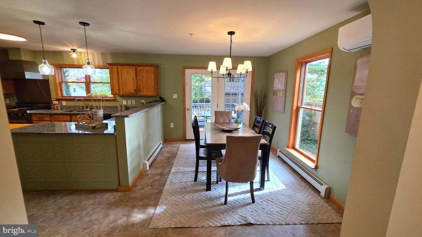 Dining room, Interior, Kitchen, Pendant Lights