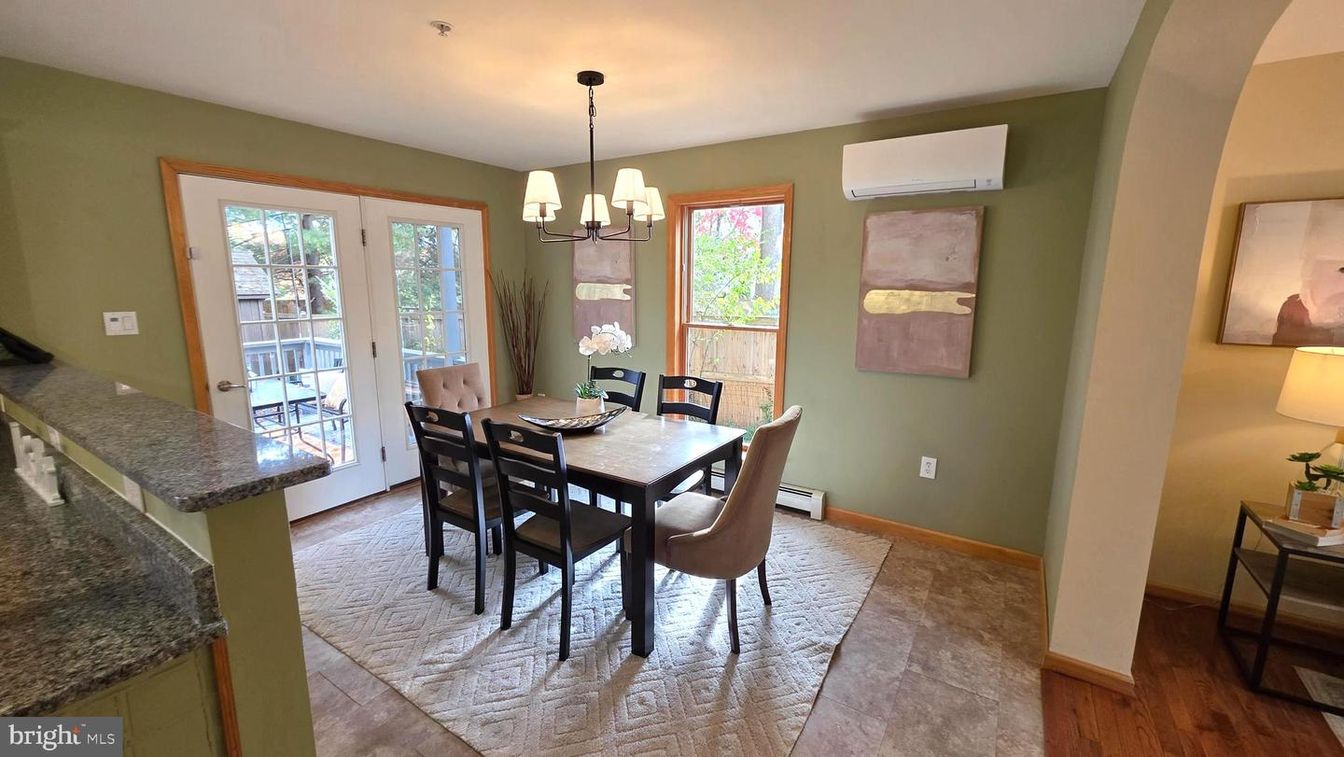 Chandelier, Dining room, Interior, Pendant Lights, Wood Texture Flooring