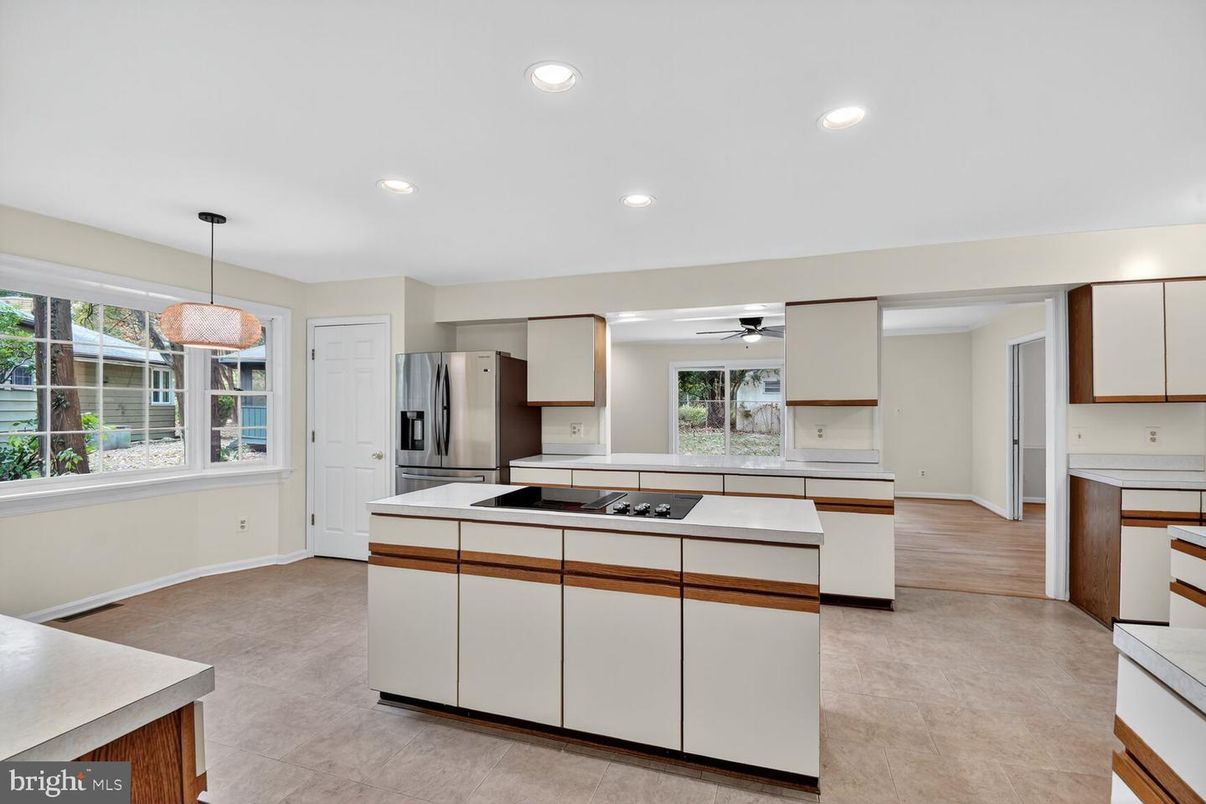 Interior, Kitchen, Pendant Lights, Recessed Lighting