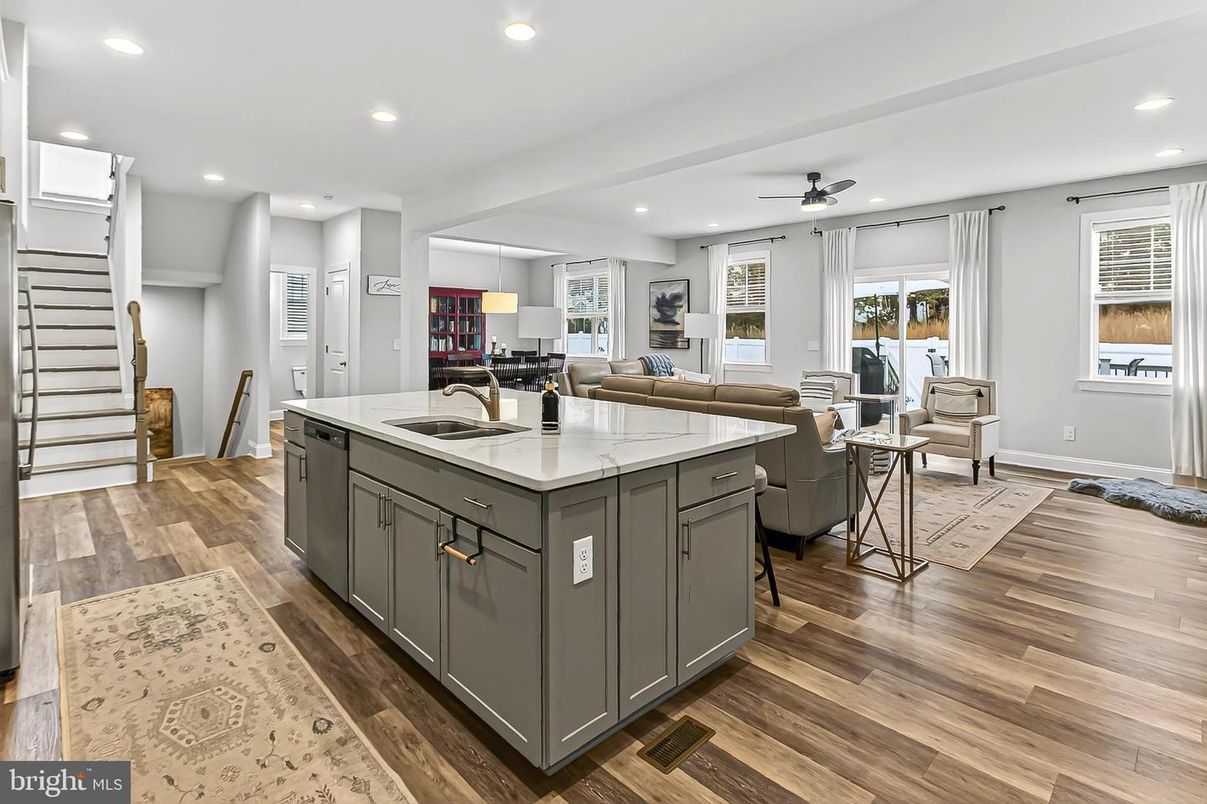 Interior, Kitchen, Living room, Recessed Lighting, Wood Texture Flooring