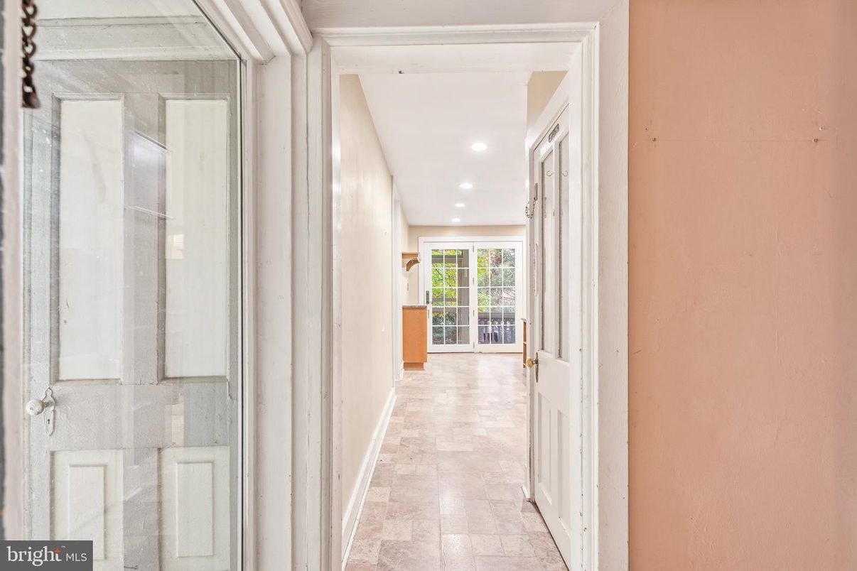 Interior, Recessed Lighting