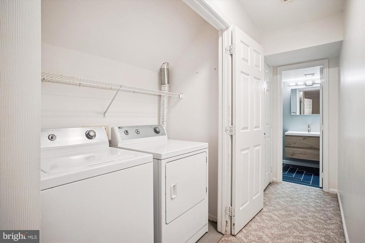 Bathroom, Interior, Utility Closets, Washer