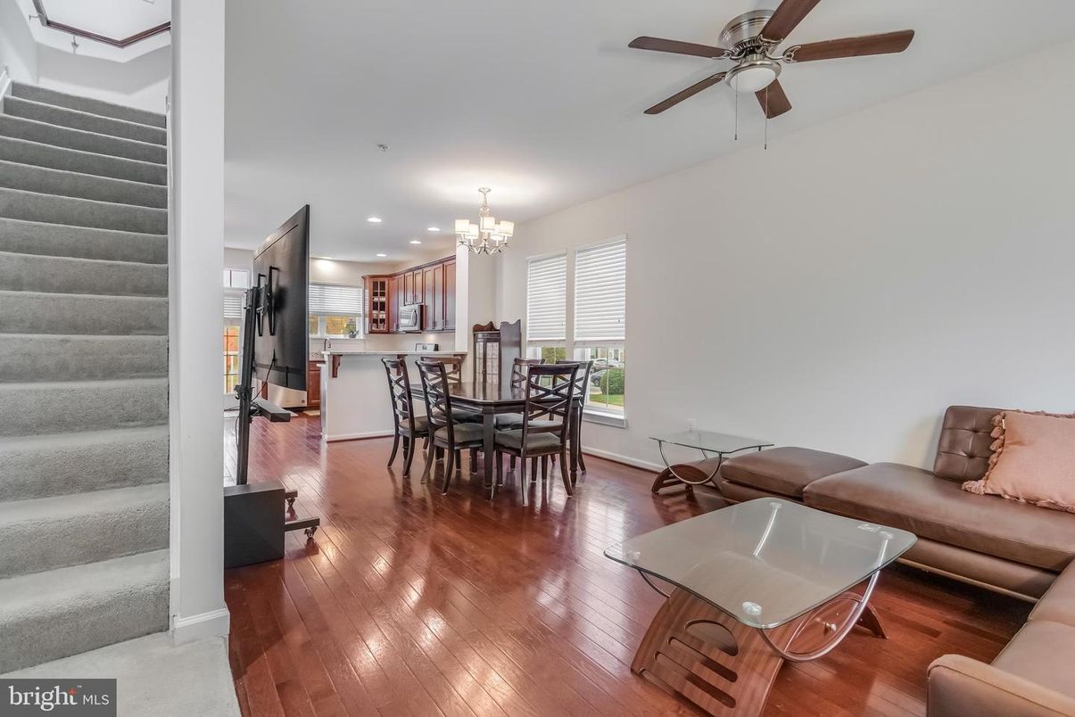 Chandelier, Dining room, Interior, Kitchen, Living room, Recessed Lighting, Wood Texture Flooring