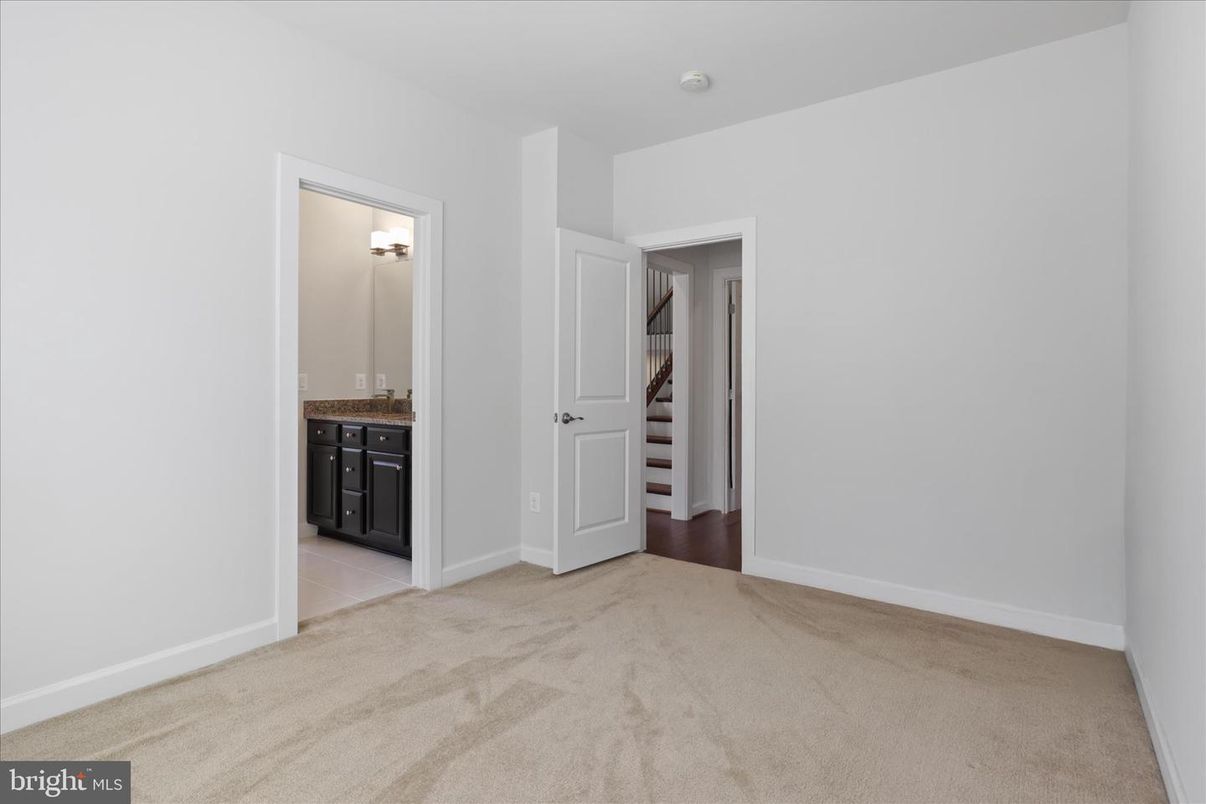 Bathroom, Empty room, Interior