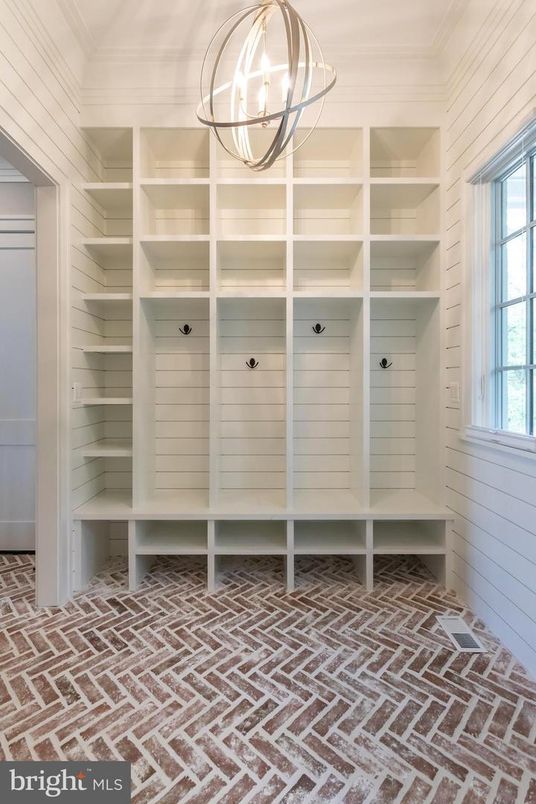 Interior, Pendant Lights, Walk-in Closets