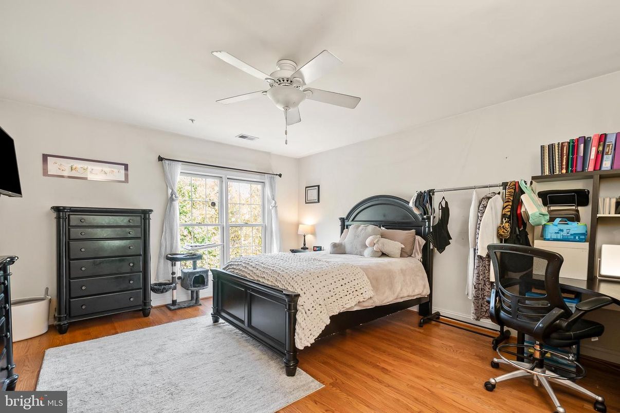 Bedroom, Home Office, Interior, Wood Texture Flooring