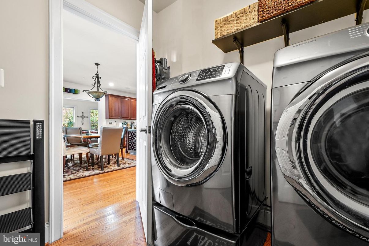 Dining room, Interior, Pendant Lights, Recessed Lighting, Washer, Wood Texture Flooring