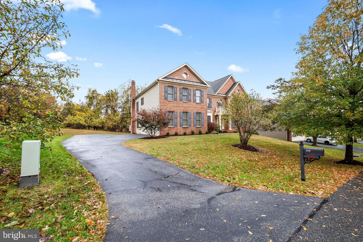 Backyard, Exterior, Facade, Brick Facade, Tudor Revival