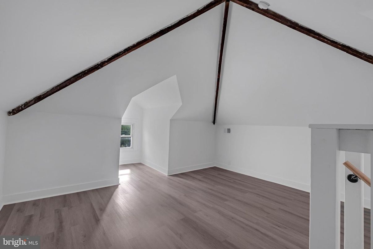 Empty room, Interior, Wooden Beams, Wood Texture Flooring