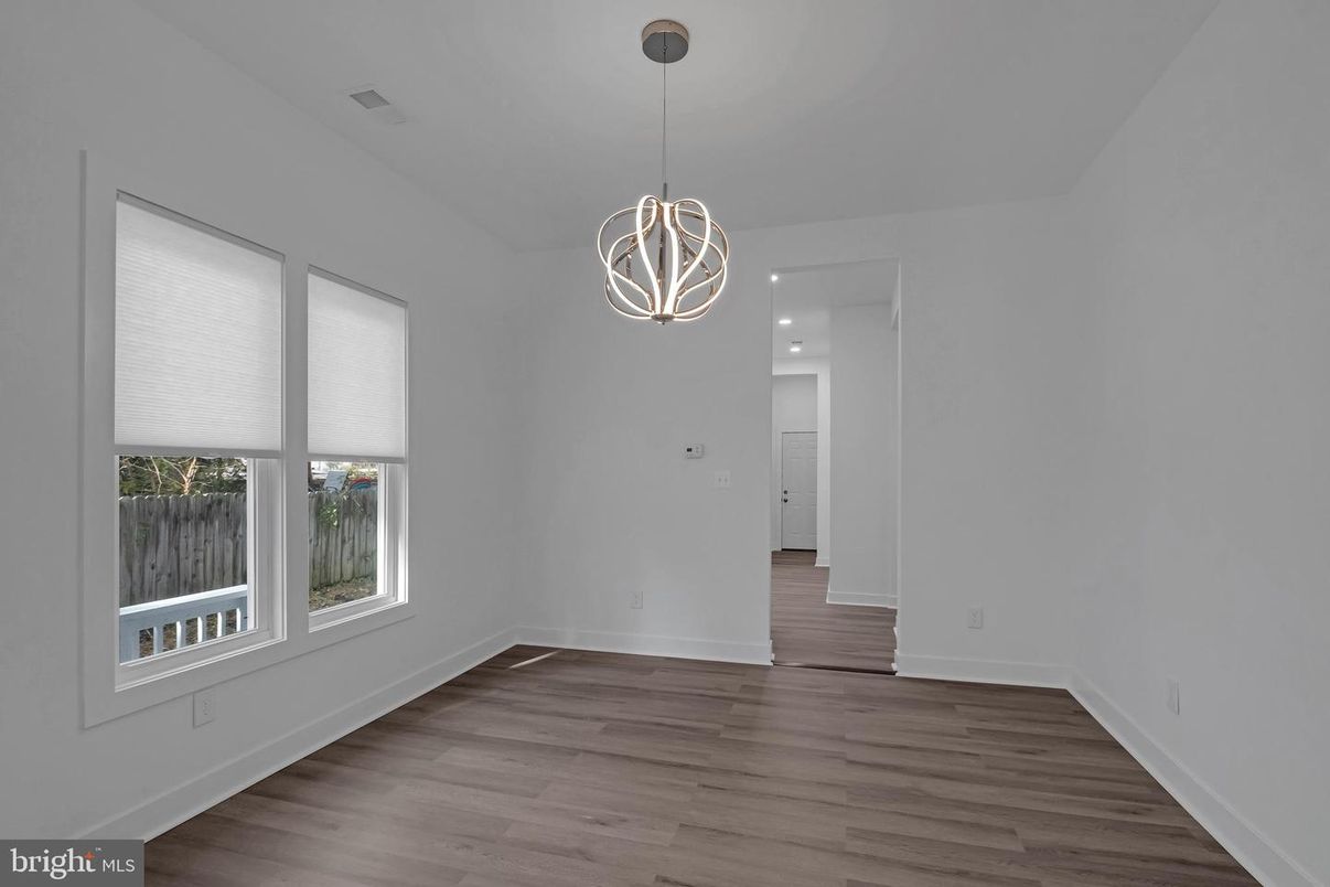 Empty room, Interior, Pendant Lights, Recessed Lighting, Wood Texture Flooring
