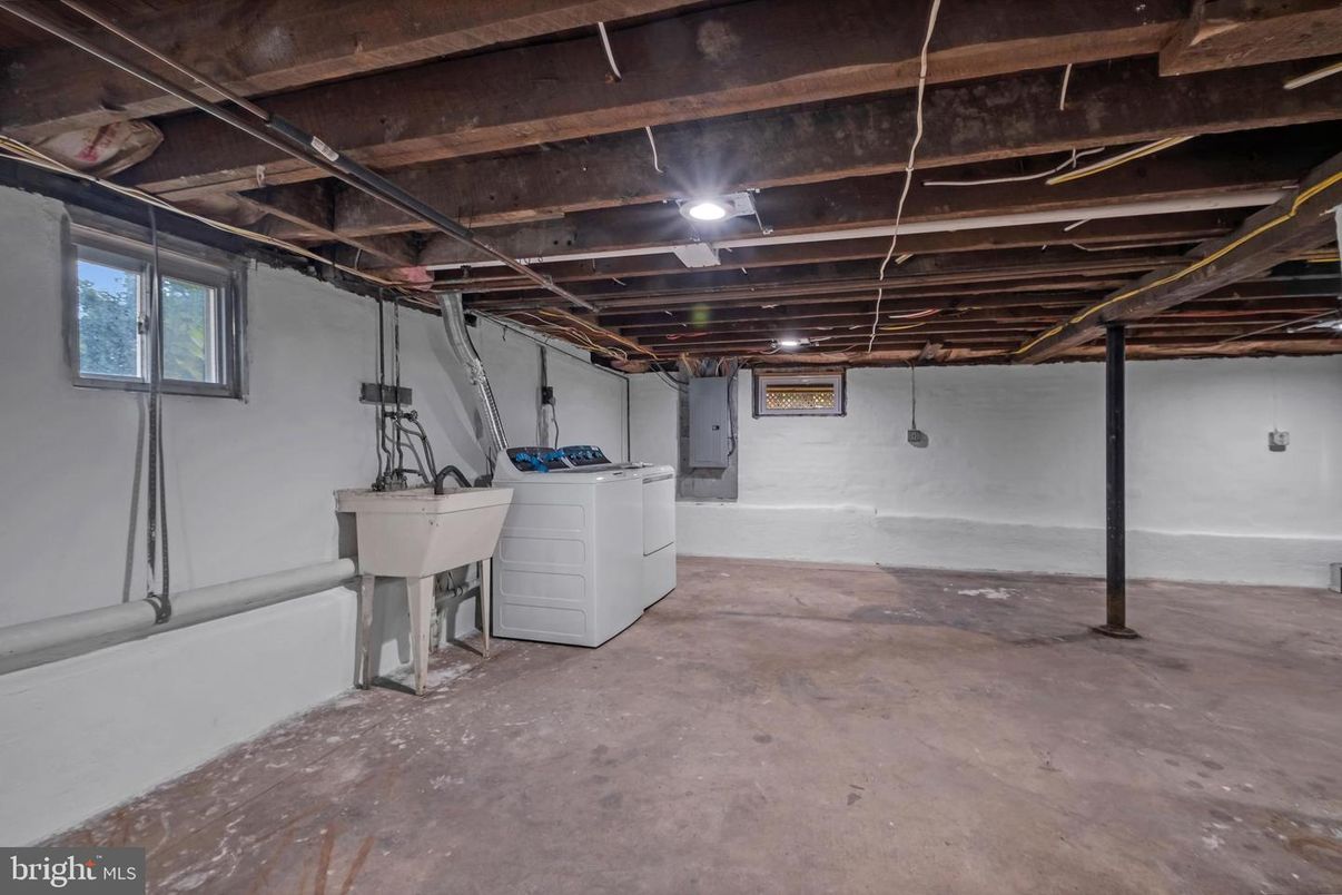 Interior, Wooden Beams