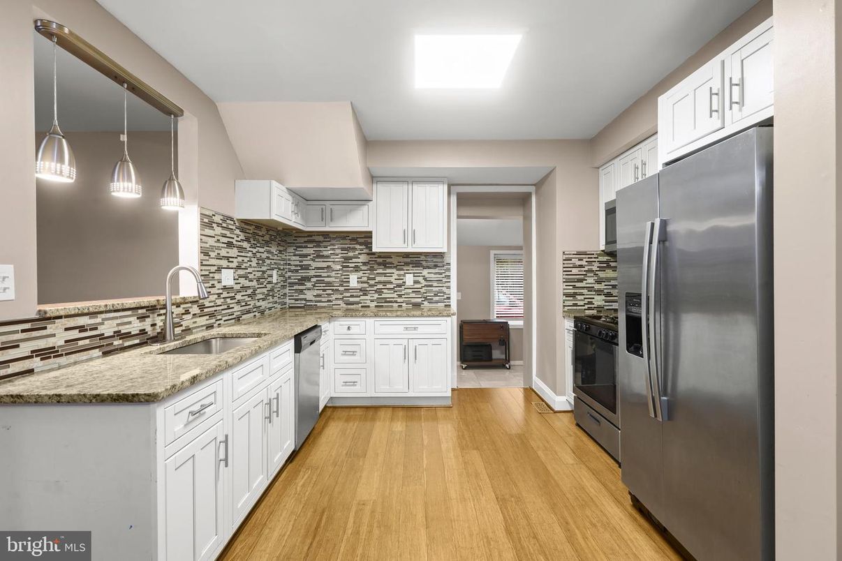 Interior, Kitchen, Pendant Lights, Stainless Steel Appliances, Wood Texture Flooring