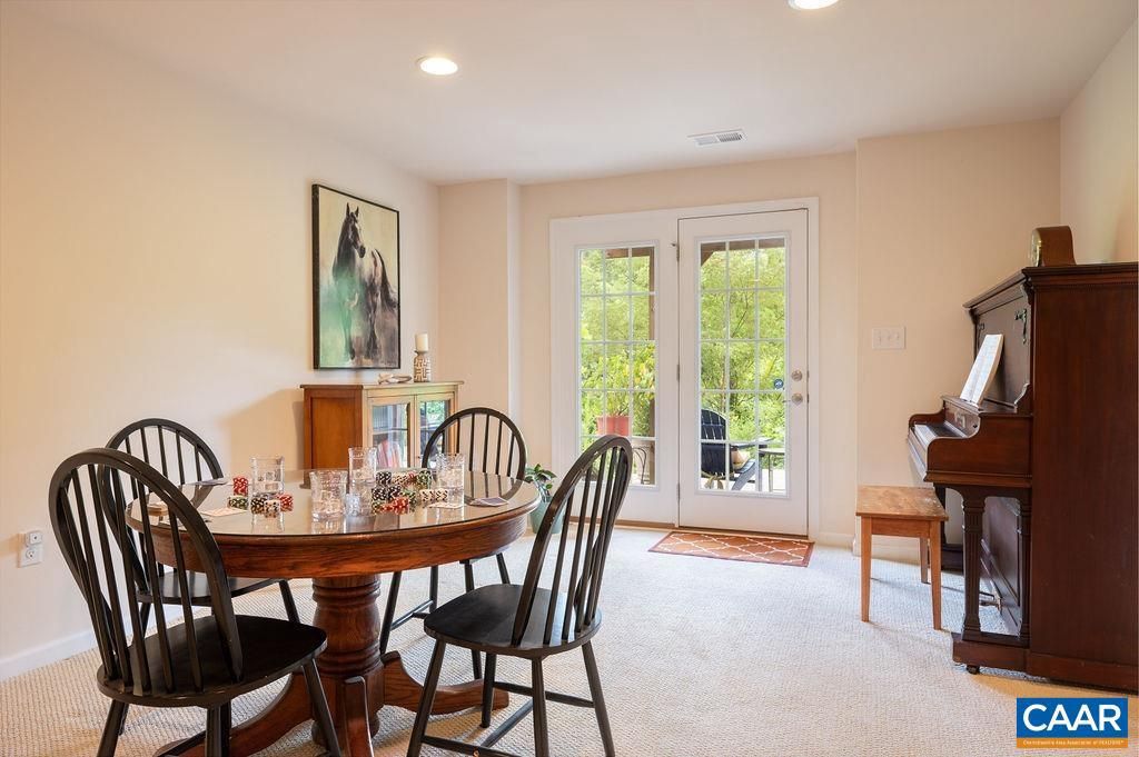 Dining room, Interior, Piano, Recessed Lighting
