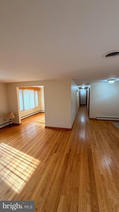 Empty room, Interior, Wood Texture Flooring