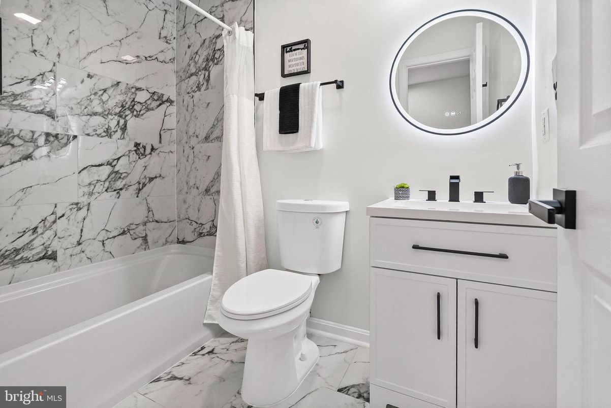 Bathroom, Interior, Marble, Marble Walls