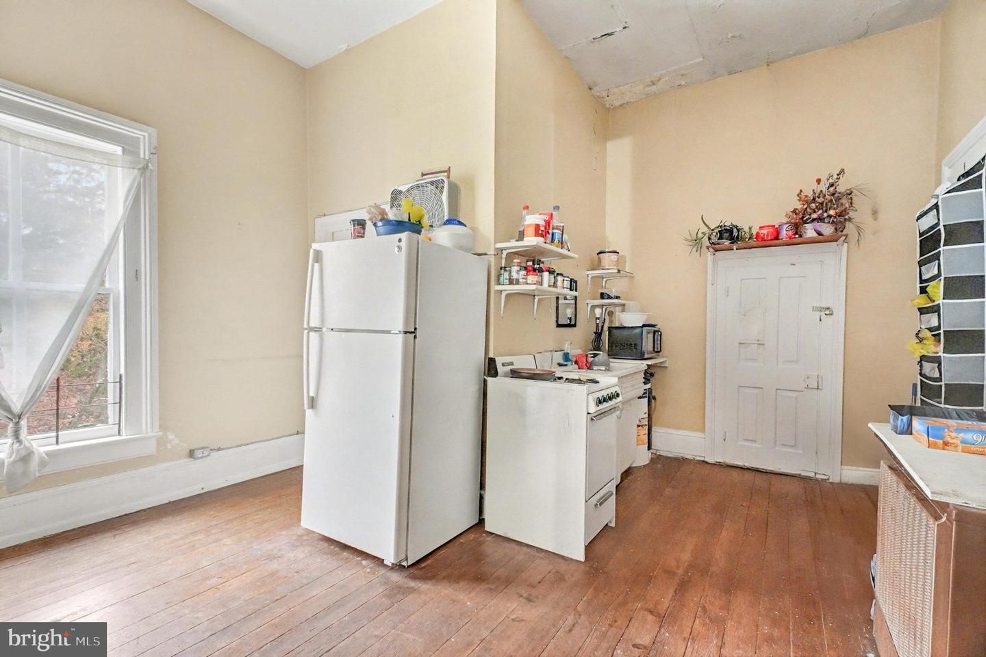 Interior, Kitchen, Wood Texture Flooring