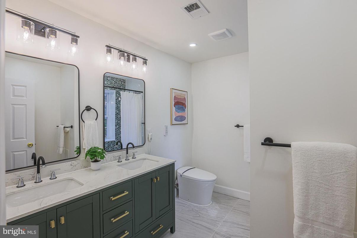 Bathroom, Dual Sink Vanities, Interior, Marble, Recessed Lighting